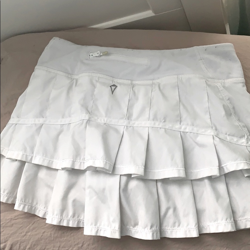 Ivivva Girls Pleated Tennis Skirt!! White size 12!
